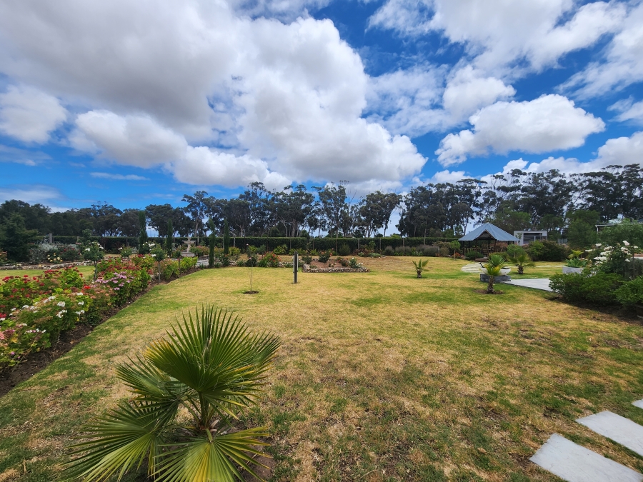 7 Bedroom Property for Sale in Cape Farms Western Cape